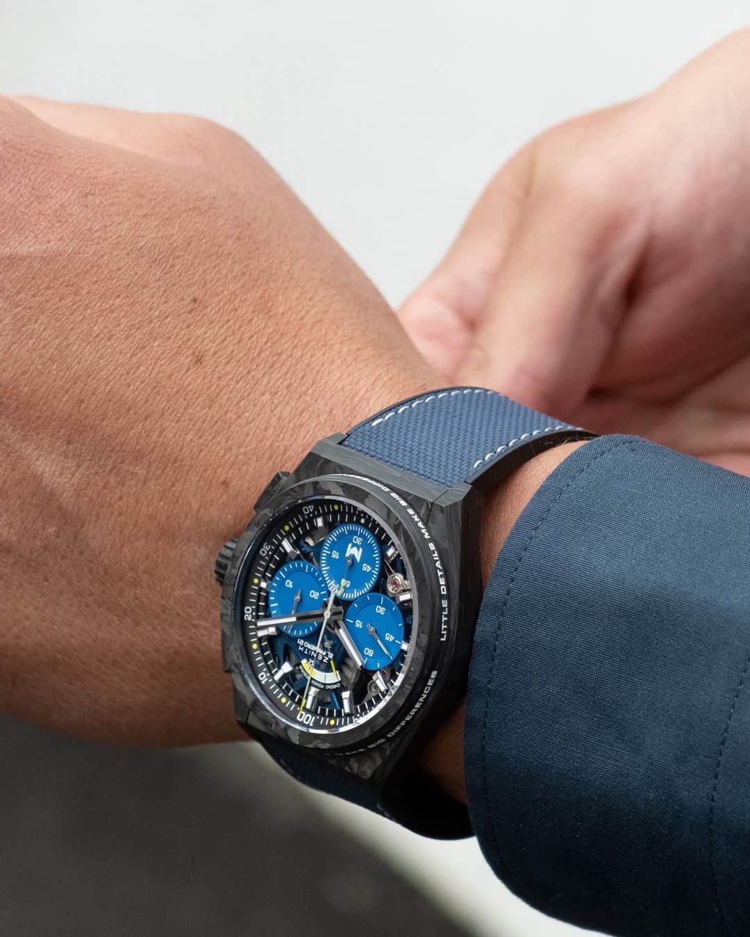 のインスタグラム：「#Mouratoglou: Clad in light yet rugged carbon fiber, the DEFY 21 @PatrickMouratoglou edition.」