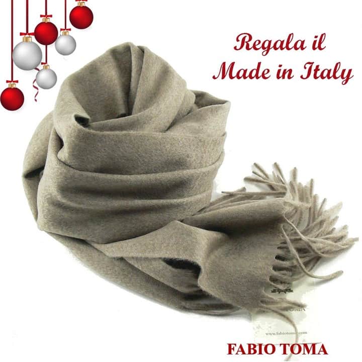 のインスタグラム：「Warm warm warm Sable Cashmere.   https://www.fabiotoma.com/store/product/stola-zibellino/  #xmas2020 #fashion #italy #style #mrket #pittiuomo #nyc #instagood #handsome #girlinsuit #pitti #suitedup  #fabiotoma #camicie #cravatte #foulard #sciarpe  #cinture #gilet #Pantaloni #Completi #tshirt #bracciali #classywomen #tie #giftsideas #giftforhim #giftforher」