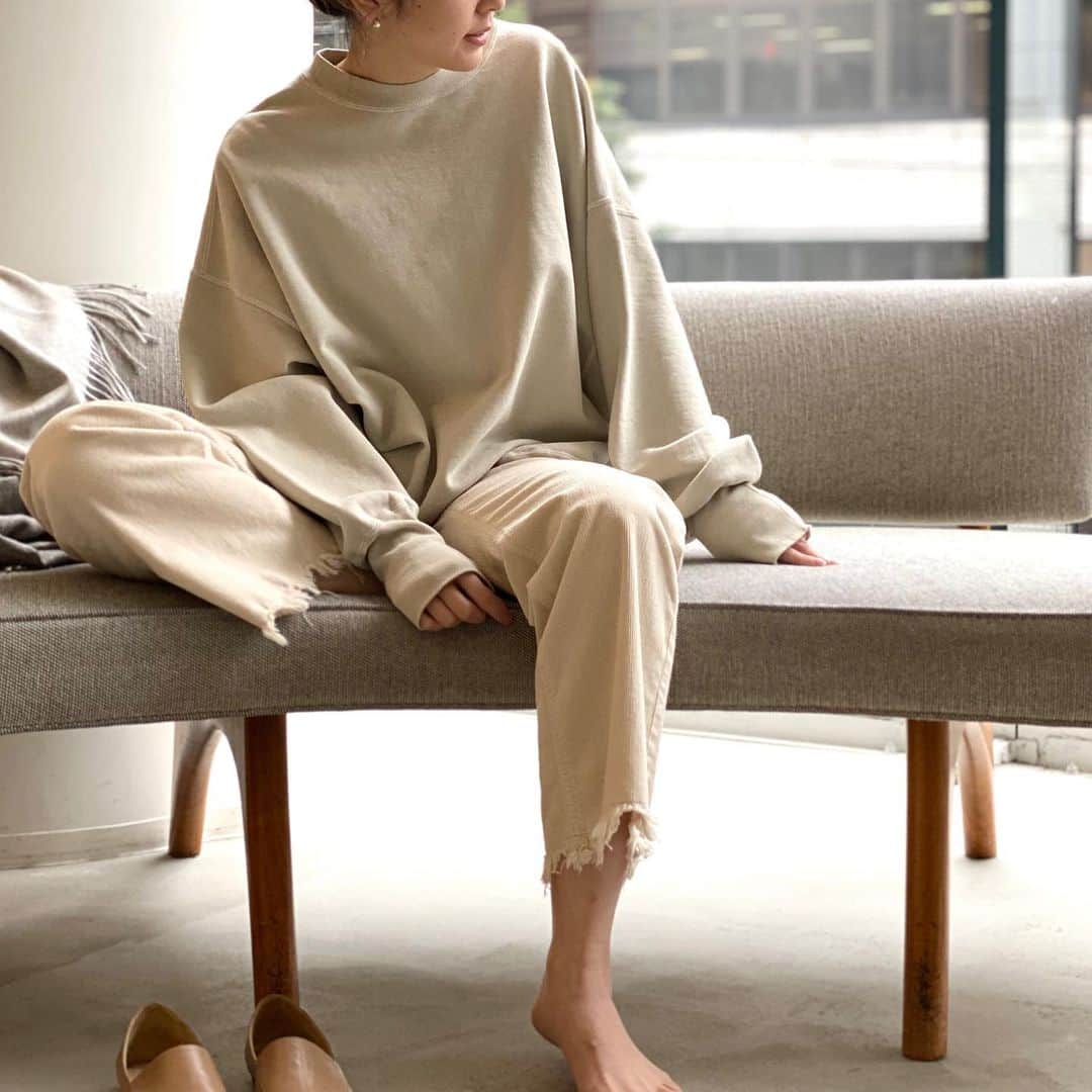 L'Appartementさんのインスタグラム写真 - (L'AppartementInstagram)「comfy.  @remi_relief_official  @upperhights   #lappartement #holiday #collection」12月9日 22時00分 - lappartement_jp