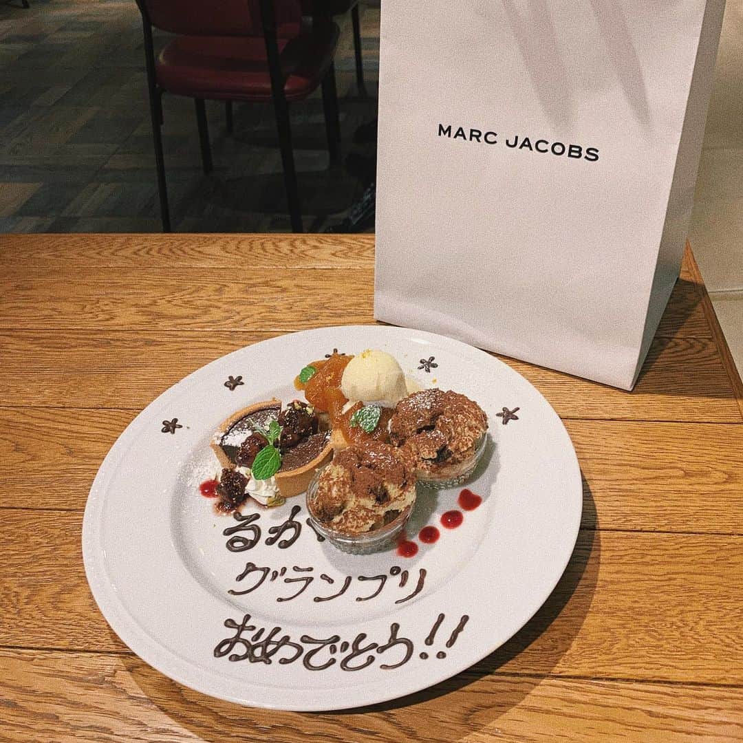 山本瑠香さんのインスタグラム写真 - (山本瑠香Instagram)「親友にお祝いしてもらいました🎂🥂  サプライズしてくれて 更にプレゼントまで🥺🎁 もう親友には感謝しかないです… ありがとう🤍  プレゼントも大切に使うね💍🕊  #京都 #イタリアン #プレゼント #ありがとう」12月9日 17時27分 - mckg2020_no3