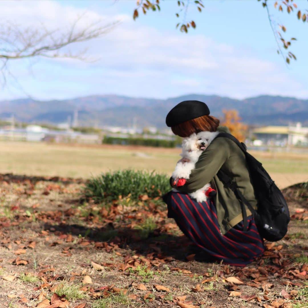 ゆうのインスタグラム：「. . 少し前に撮ってもらった お気に入りの写真📷✨ . ムギュっとな❤️ . . . .」