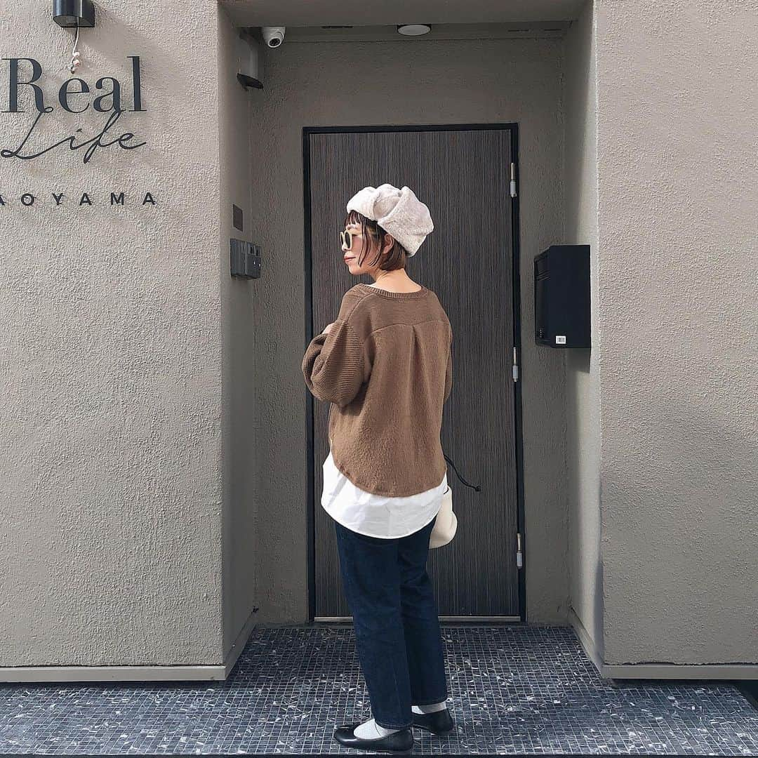 amigo.amigo.5205622さんのインスタグラム写真 - (amigo.amigo.5205622Instagram)「． ★#ママコーデ ★． ．  先月#reallifeaoyama に  @rltokyojp  @rl_tokyo  お泊りした時の#コーデ　✨  #トップス は#kesemoi の  @kesemoi_official   ✔︎フェザーヤーン切替ニットプルオーバー  切替ニットで可愛いの😍 ふんわりしてるから 体型カバーにもなって安心する😆  ✔︎ボトムス‥ @uniqlo  @uniqlo_ginza   ✔︎#bag ‥ @kalie_official   ✔︎靴‥ @vivian_collection_official   ホテルの入り口がオシャレ✨✨ またお泊り行きたい💓  #ケセモイ#変化球コーデ #変化球 #ニット #ニットコーデ #青山一丁目 #UNIQLO#uniqloコーデ  #ユニクロ#ユニクロコーデ  #デニムコーデ #kalie  #viviancollection #タビジョ  #足袋バレエ #足袋シューズ  #東京ホテル#旅行コーデ  #旅行好きな人と繋がりたい  #ファッション#fashion  #女子旅」12月9日 17時45分 - amigo.amigo.5205622