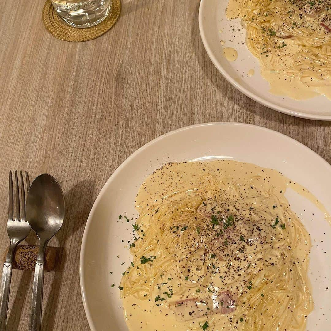 野口真由さんのインスタグラム写真 - (野口真由Instagram)「🍝🍝🍝  パスタの中ならカルボナーラが1番👌  850円で幸せを💭また食べたいな🍽  #livet酒場 #所沢グルメ #所沢カフェ #カルボナーラ #カルボナーラ大好き  #カルボナーラ好き」12月9日 17時55分 - ngc_mayu