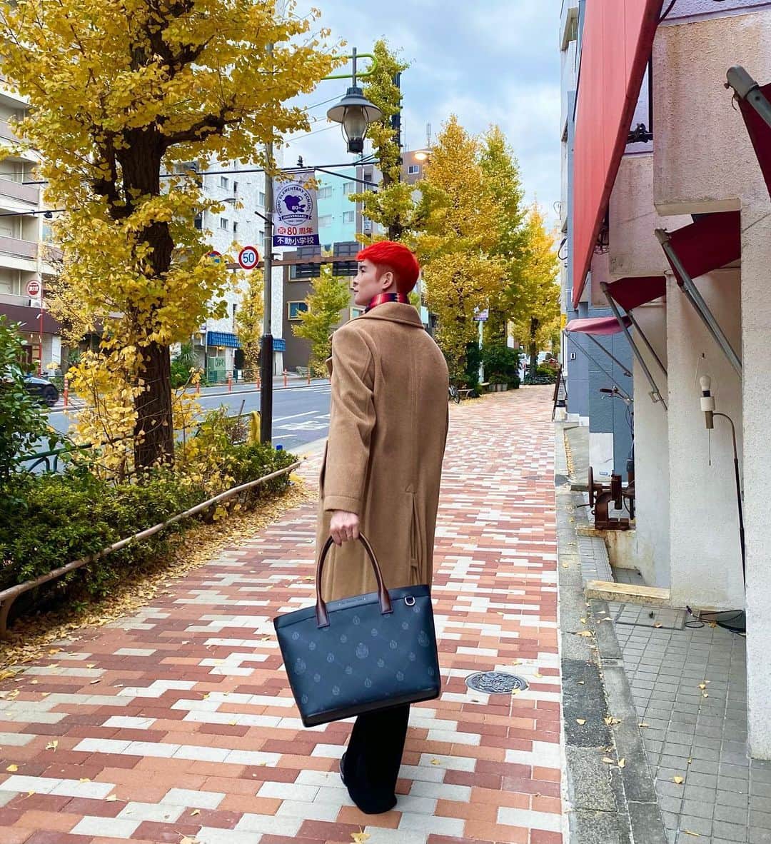 タイキさんのインスタグラム写真 - (タイキInstagram)「@berluti のトートバッグ 『FOREVER』✨ 紳士的な品のある鞄に僕も優雅に歩きたくなります😁☺️   #berluti #berluticrew」12月9日 17時53分 - taiki_jp