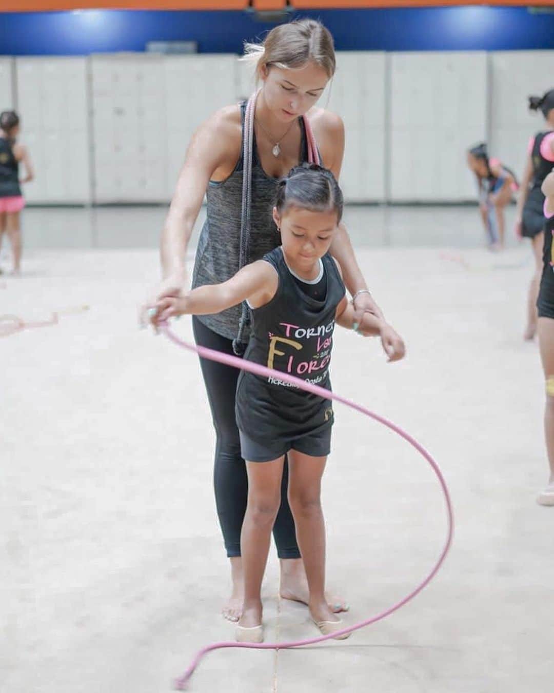 マリナ・デュランダのインスタグラム：「When should your child start rhythmic gymnastics?  The best time to send a child to the classes of rhythmic gymnastics, is 4 years old.   Parents of many girls with pleasure and trembling send their babies to rhythmic gymnastics. It is not surprising: flexibility and grace, beautiful costumes, music, dexterity in handling the apparatus - all this makes rhythmic gymnastics for children a magical and fascinating process. In addition, rhythmic gymnastics training promises your child a strong character and a beautiful physique in the future. ________________  Когда ваш ребенок должен начать заниматься художественной гимнастикой?  Лучшее время для начала занятий художественной гимнастикой для ребенка - это 4 года.   Родители многих девочек с удовольствием и трепетом отправляют своих малышек на занятия художественной гимнастикой. Это не удивительно: гибкость и изящество, красивые костюмы, музыка, ловкость в обращении с предметом - все это делает художественную гимнастику для детей волшебным и увлекательным процессом. Кроме того, занятия художественной гимнастикой обещают Вашему ребенку сильный характер и красивое телосложение в будущем.」