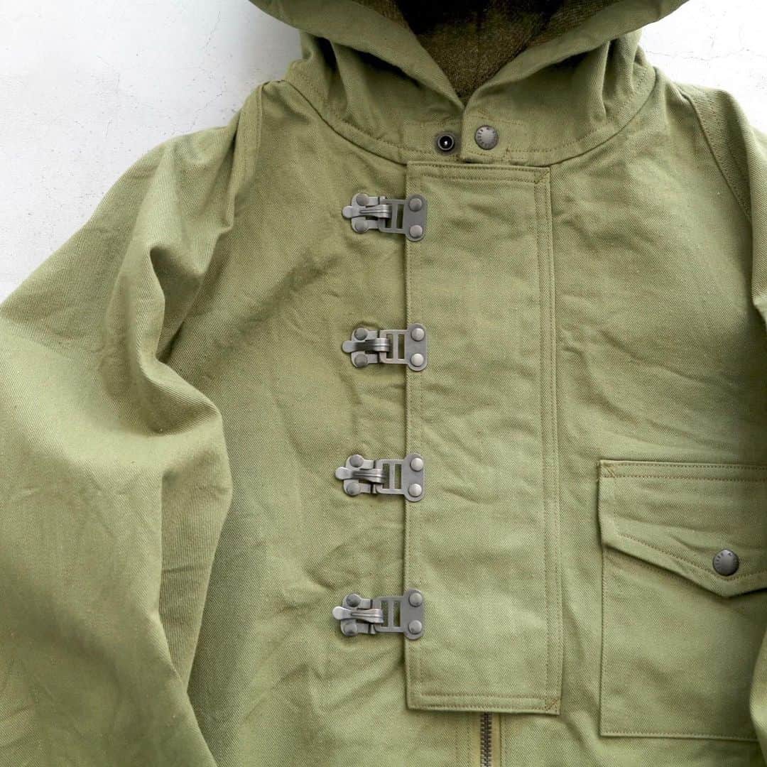 wonder_mountain_irieさんのインスタグラム写真 - (wonder_mountain_irieInstagram)「［再入荷！！］ Nigel Cabourn / ナイジェル ケーボン "DECK PARKA - VINTAGE TWILL" ¥70,400- _ 〈online store / @digital_mountain〉 https://www.digital-mountain.net/shopdetail/000000012643/ _ 【オンラインストア#DigitalMountain へのご注文】 *24時間受付 *15時までご注文で即日発送 *1万円以上ご購入で送料無料 tel：084-973-8204 _ We can send your order overseas. Accepted payment method is by PayPal or credit card only. (AMEX is not accepted)  Ordering procedure details can be found here. >>http://www.digital-mountain.net/html/page56.html  _ #NigelCabourn #ナイジェル ケーボン  _ 本店：#WonderMountain  blog>> http://wm.digital-mountain.info _ 〒720-0044  広島県福山市笠岡町4-18  JR 「#福山駅」より徒歩10分 #ワンダーマウンテン #japan #hiroshima #福山 #福山市 #尾道 #倉敷 #鞆の浦 近く _ 系列店：@hacbywondermountain _」12月9日 18時35分 - wonder_mountain_