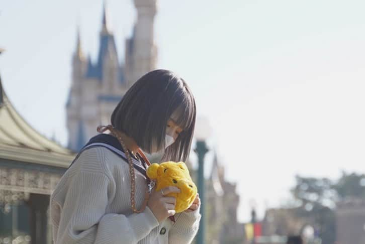 熊谷仁志さんのインスタグラム写真 - (熊谷仁志Instagram)「まるぴ写真集🧸 今日から何枚か投稿していきます₍ᐢ• ‧̫ •̥ᐢ₎  カメラは今年で5年目くらいです𓈒 𓂂𓏸  #ディズニー #一眼レフ #カメラ好きな人と繋がりたい #a7iii #ミラーレス一眼 #ディズニーランド #制服ディズニー #制服 #セーラー服 #高校生 #jk #プーさん」12月9日 18時42分 - satoshi.0410