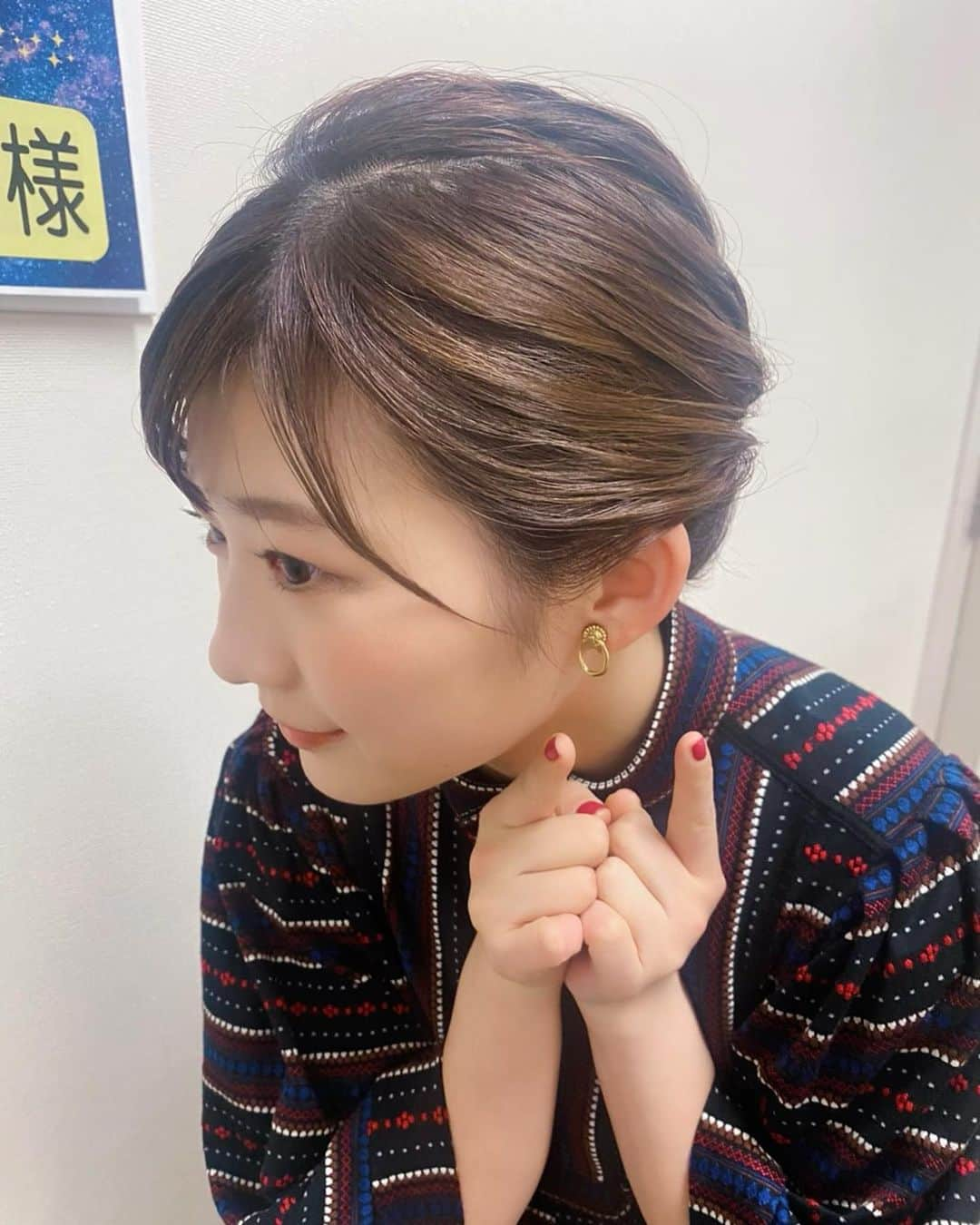 伊藤沙莉さんのインスタグラム写真 - (伊藤沙莉Instagram)「【1枚目　全力!脱力タイムズ】 ドレス @yojiyamamotonoir トップス @cherietokyo メガネ @eyes_press イヤリング @refaire.tokyo ブーツ @dianashoespress  【2枚目　ネタパレ】 セットアップ @lokitho_tokyo イヤリング @somnium_22  【3枚目　十二単衣を着た悪魔舞台挨拶】 トップス ドレス @pleatspleaseisseymiyake イヤリング @rieukjewelry リング @lanaswans_official  【4枚目　蒲田前奏曲舞台挨拶】 セットアップ @paulsmithjapan リング @shiiha_jewelry  【5枚目　ただ今、コント中】 ワンピース @middla_official ネックレス @kohslickcurro ブーツ @dianashoespress  全部全部かあいいね🥰 ありがとうございました！」12月9日 19時00分 - itosairi