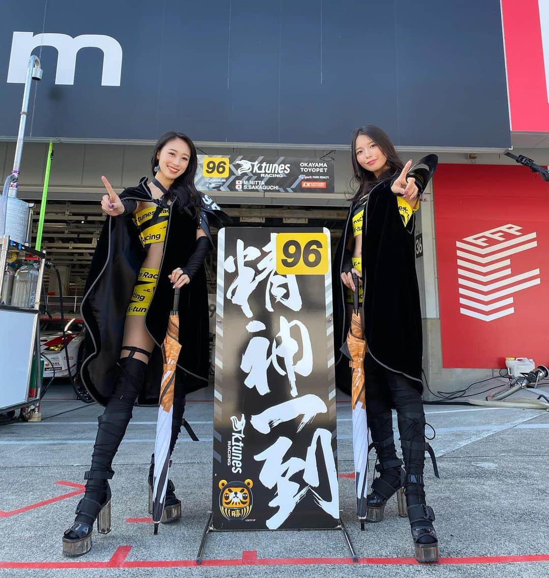 長沼南帆のインスタグラム：「【投票締切あと2日】﻿ Win Gにグランプリを🔥﻿ ﻿ 日本レースクイーン大賞　コスチューム部門の投票は11日までです😝﻿ ﻿ よく聞かれますがこの写真は冬コスです！﻿ マントも通気性抜群で最終戦は寒かった、寒かったけど、それ以上に奇抜で可愛かった🥰﻿ ﻿ このコスチュームが良いなと思ったら投票協力宜しくお願いします✨﻿ ﻿ ﻿ ﻿ ﻿ ﻿ ﻿ ﻿ ﻿ ﻿ ﻿ ﻿ #黒髪　#黒髪ロング　#rq #レースクイーン　#memory #黒髪ロングストレート　#秋　#秋服　#脚長コーデ　#supergt #スーパーgt #撮影会 #rq撮影会　#wing #wing撮影会　#Ktunesracing #gt300 #ゴルフ　#コスチューム　#コスチューム大賞　﻿ #コス　#冬コス」