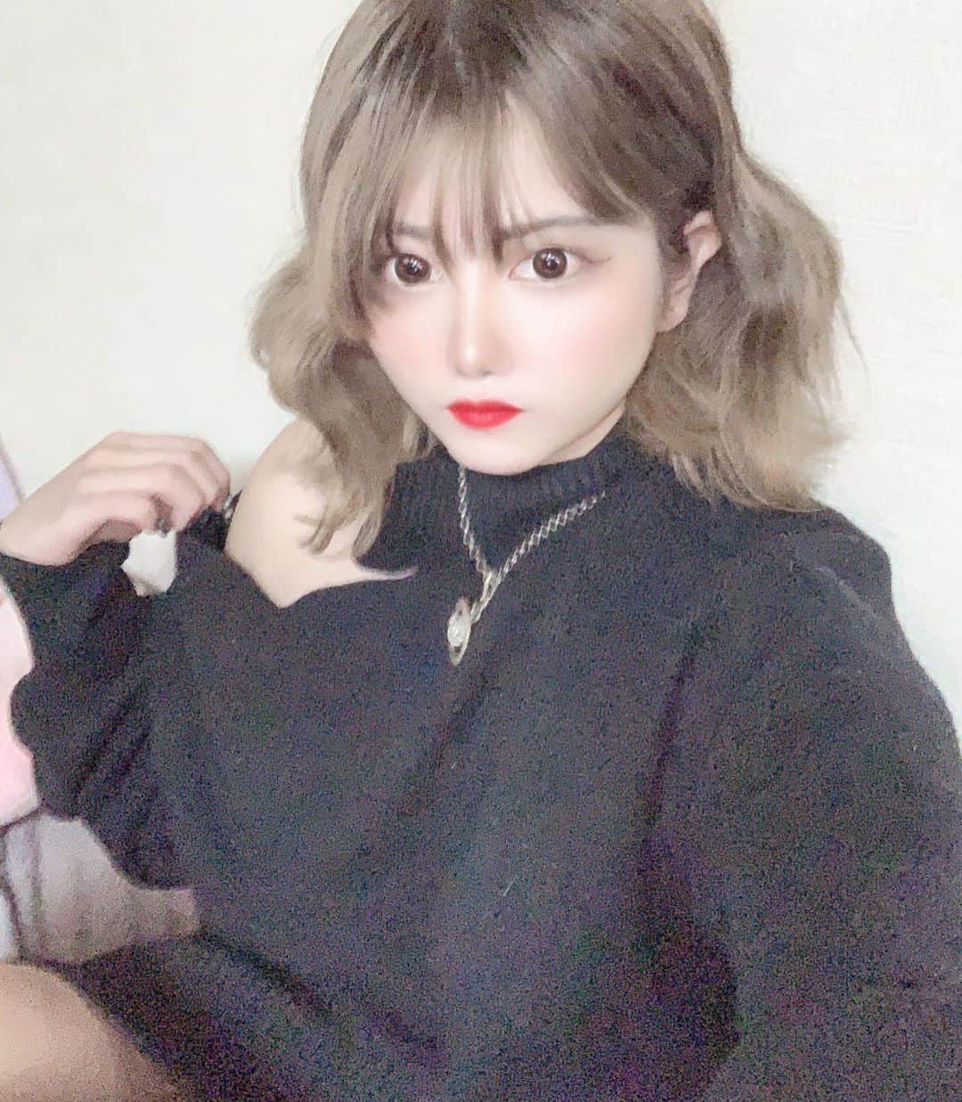 のインスタグラム：「#いいね #いいね返し #フォロー #フォロー返し #fff #lfl #l4l #f4f #좋아요 #좋아요반사 #좋아요태러 #좋아요환영 #인스타그램 #팔로우 #인친 #인친황영 #친스타그램 #소통 #맞팔 #선팔 #선팔하면맞팔 #셀카 #셀카놀이 #셀카타임 #셀카샷 #셀피 #셀카그램 #얼스타그램」