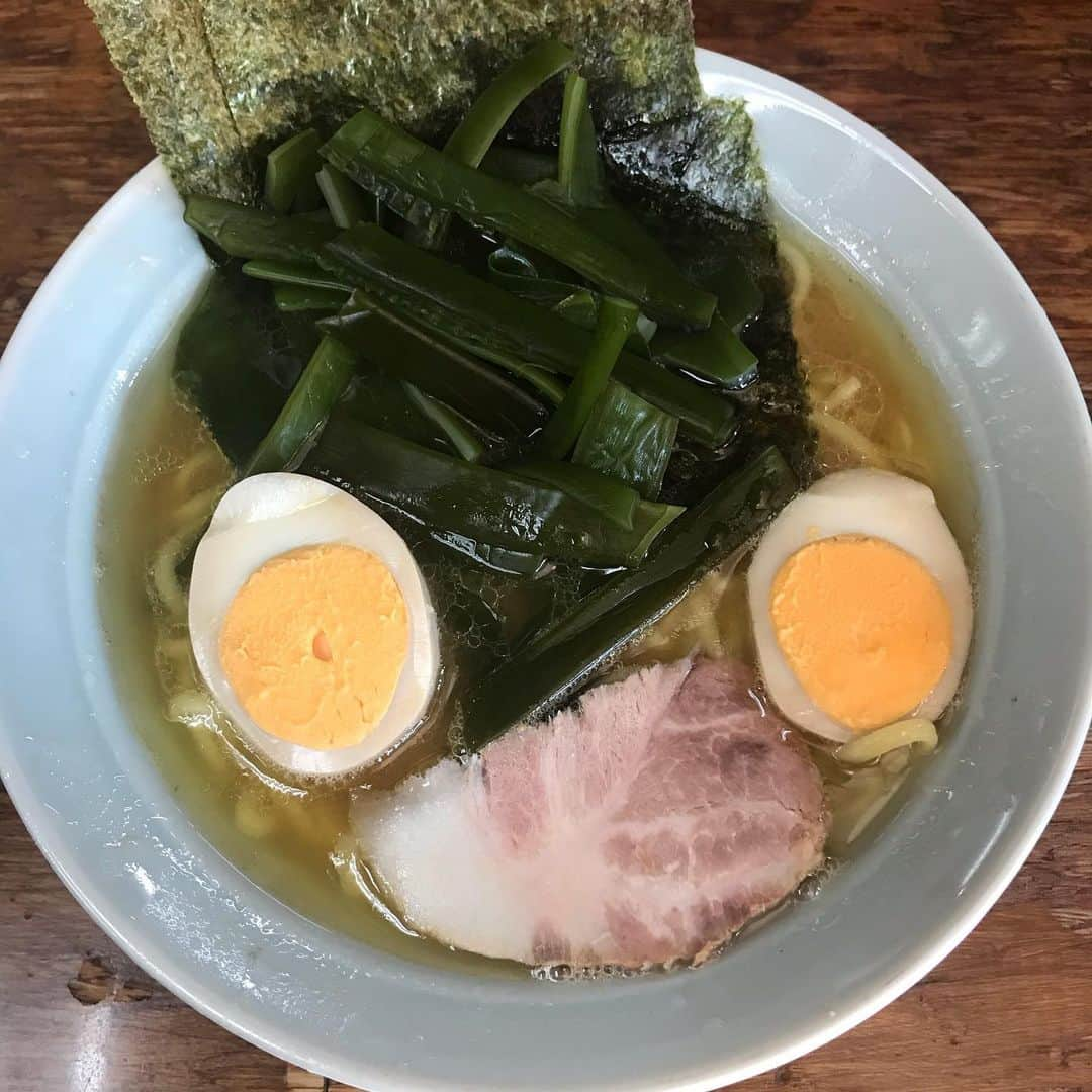 佐藤隆太さんのインスタグラム写真 - (佐藤隆太Instagram)「久し振りに食べに行けたラーメン屋🍜 #なんだか顔みたいだな #子供番組に出てくるキャラクター風」12月9日 19時54分 - ryutasato