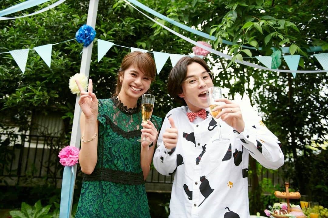 のインスタグラム：「#結婚式 友人代表のお二人😆😉  #ほわキュン #新婚生活 #夫婦 #結婚 #結婚生活 #新婚 #結婚写真 #marryme #柾木玲弥 @reiya_masaki #佐藤晴美 @sato_harumi__official #ドラマ #マリーミー #LINEマンガ  ドラマ「マリーミー！」 　　・DVD化決定📀 　　・TVer・GYAO!で見逃し配信中📱 詳しくはプロフィールから番組HPをチェック❗️」