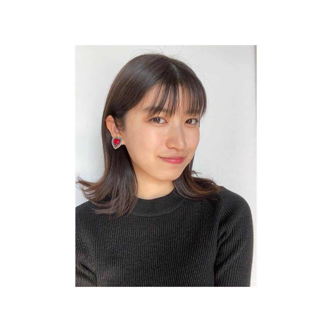 吉田華恋のインスタグラム：「🤍🖤❤️💙  私毎朝コーヒー飲むんだけどさ、 みんなは何飲む？」