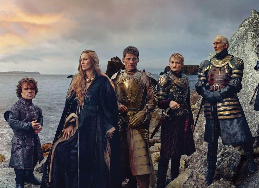 ピーター・ディンクレイジのインスタグラム：「“Tyrion, my sweet brother,” he said darkly, “there are times when you give me cause to wonder whose side you are on.”  Tyrion took a swallow of strong black beer, & grinned up wolfishly. “Why, Jaime, my sweet brother,” he said, “you wound me. You know how much I love my family.” #ASoIaF」