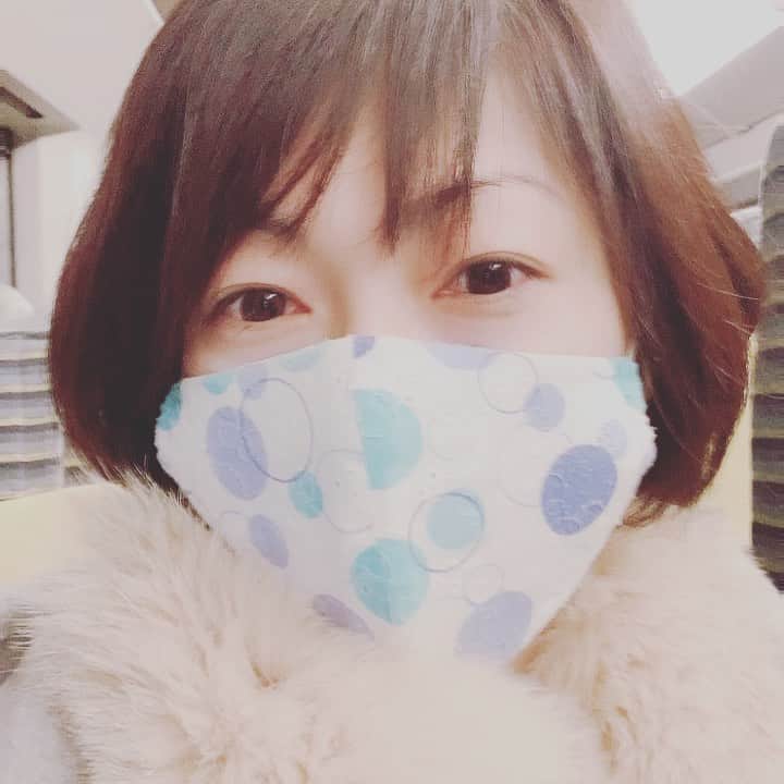 玉城ちはるのインスタグラム：「おはようございます☀  #人権講演 #いってきます」