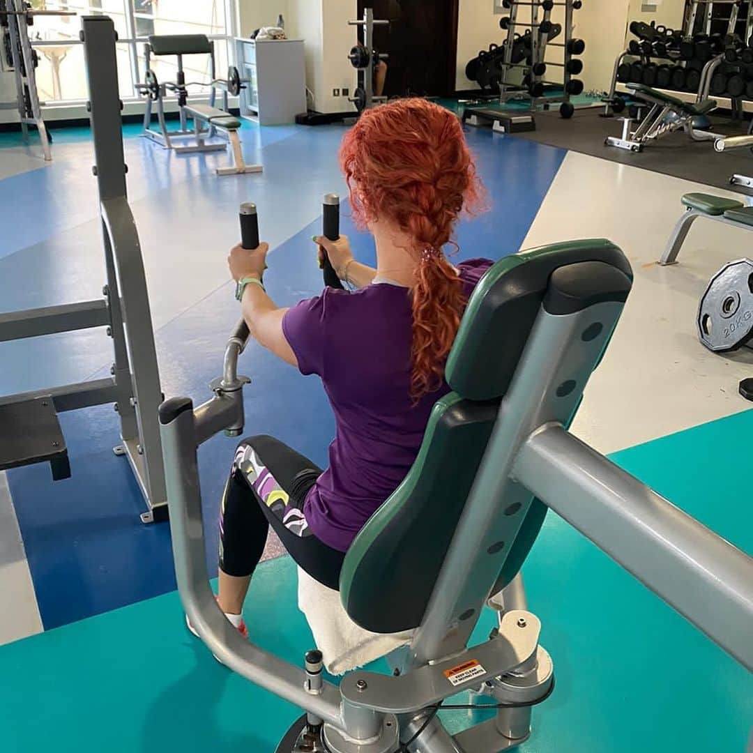 カテリナ・シニアコバさんのインスタグラム写真 - (カテリナ・シニアコバInstagram)「Gym time 🔥#preseason」12月9日 22時37分 - siniakovakaterina