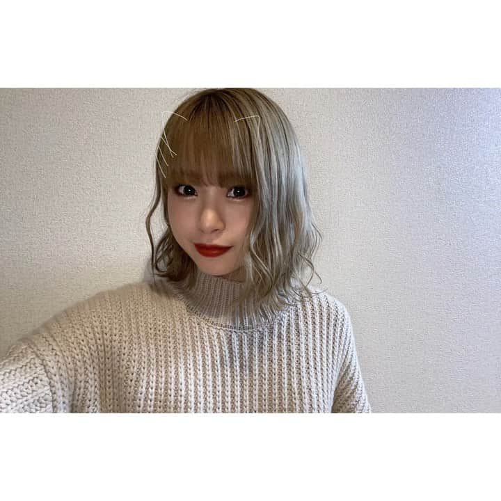 SAYAKA（BsGirls）のインスタグラム：「﻿ ﻿ ﻿ ﻿ こんばんは🌛﻿ ﻿ ﻿ ﻿ 今日の夜は、友達とご飯に行ってきました！﻿ めーーっちゃくちゃ美味しいご飯沢山﻿ 食べてもうお腹いっぱい😌﻿ 幸せーー❣️﻿ ﻿ ﻿ またBsGirlsダイアリーに載せますね♩﻿ ﻿ ﻿ 明日も一日頑張りましょうね🌹﻿ ﻿ ﻿ おやすみなさーい🌈♥️  #オリックス #BsGirls #Bs2020#baseball #プロ野球 #超革新的 #ORIX #buffaloes #京セラドーム大阪 #sayaka_354 #sayaka #vocal #performance #avex」