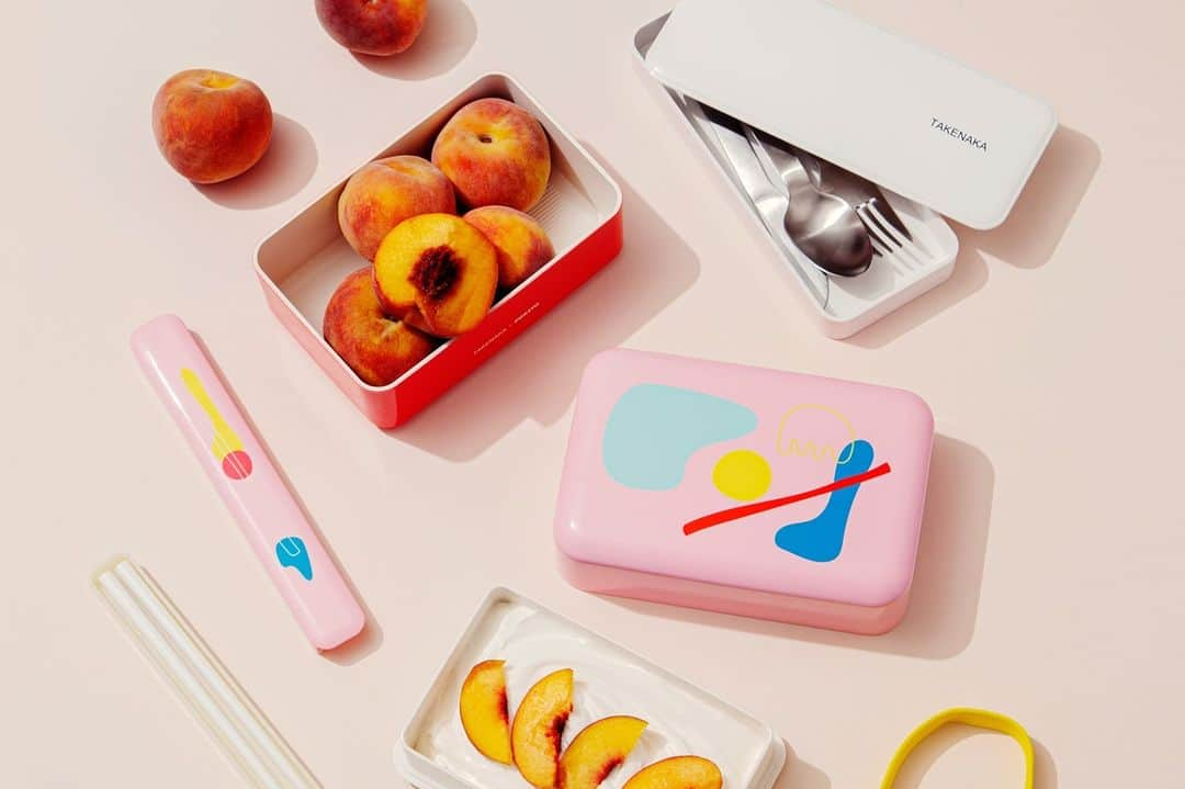 TAKENAKA BENTO BOXさんのインスタグラム写真 - (TAKENAKA BENTO BOXInstagram)「.⁠ POKETO x TAKENAKA⁠ Exclusive Collaboration⁠ -⁠ “We wanted to create a more artful and bold design  inspired by the LA landscape of the ocean, sky, and sun. The pink and red colors and the combination of the 2 colors matched with the yellow band is surprising and fun.”  By Angie, Founder of @poketo  - Explore more stories and exclusive products. Link in bio」12月9日 23時01分 - takenakabento