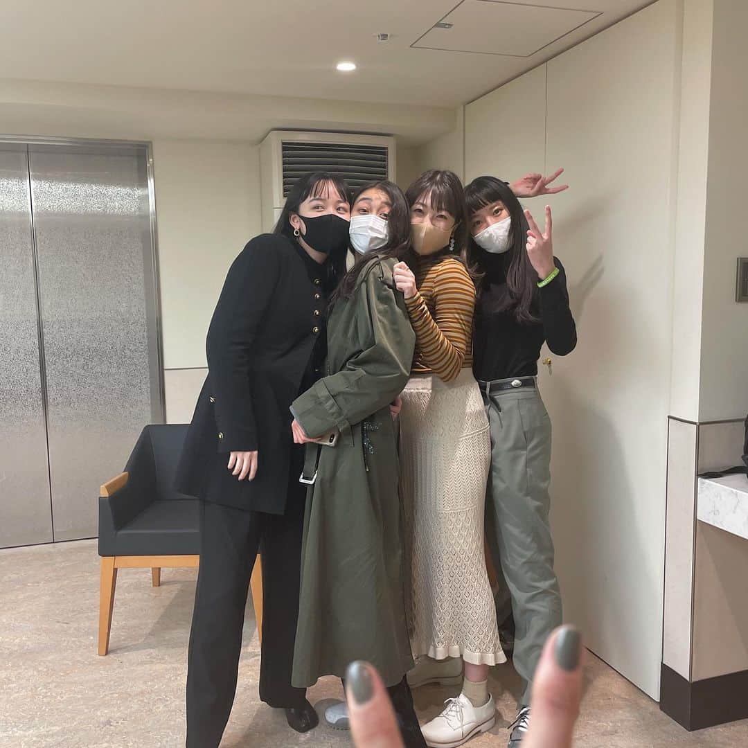 中西香菜のインスタグラム：「﻿ ﻿ ﻿ ・﻿ ♡﻿ ・﻿ アンジュルムだいすき😭💗﻿ 仲間って素敵！﻿ これからもずっと大事！ ふなちゃんお疲れ様でした！﻿ ・﻿ ♡﻿ ・﻿ ♡﻿ ・﻿ #アンジュルム﻿ #仲間 #大好き #久々に会えて嬉しかった #むろの手」