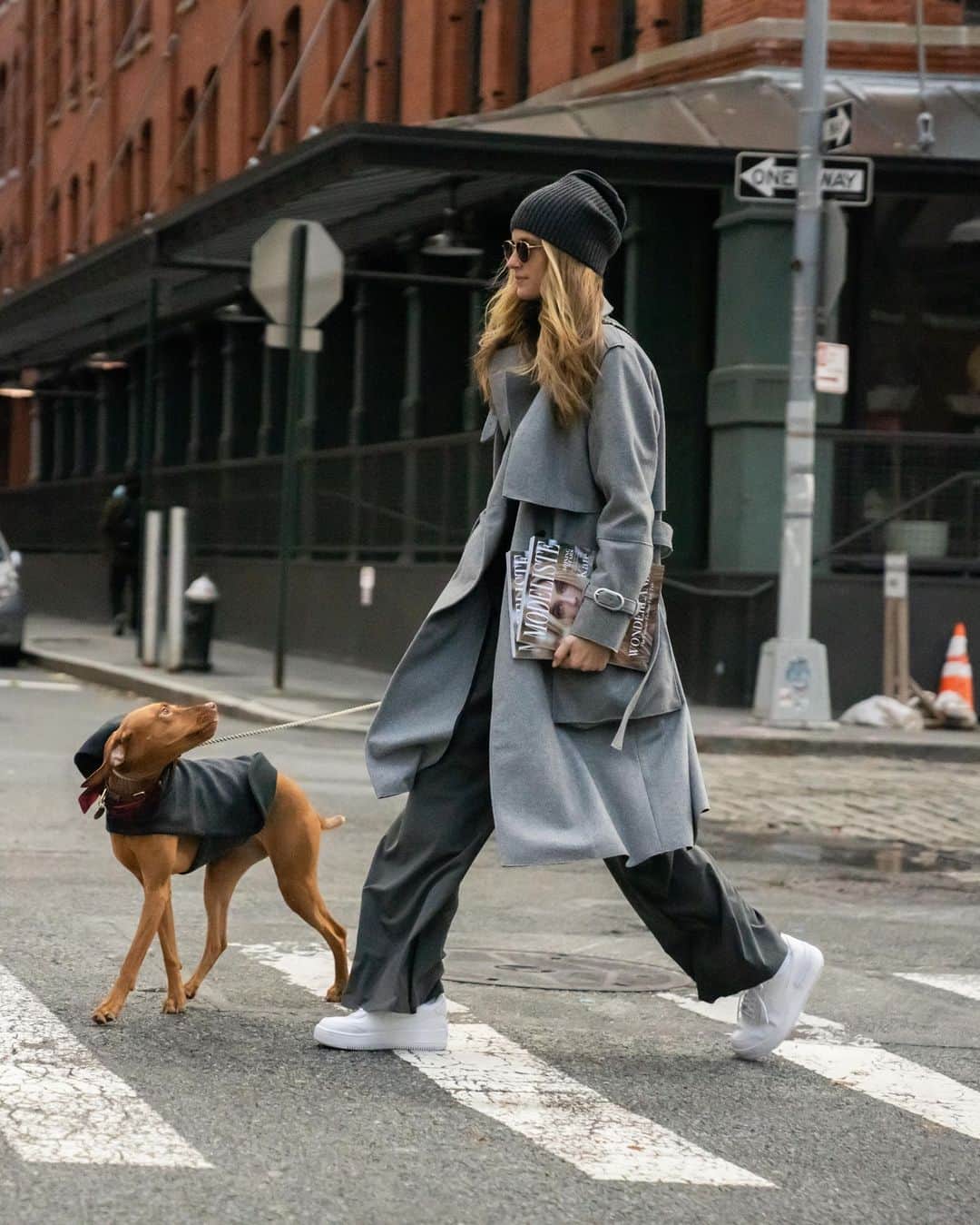 のインスタグラム：「Kate Bock takes @vestryvizsla for a stroll around NYC in our Jonah Wool Blend Trench. Photo by @allybmartin」