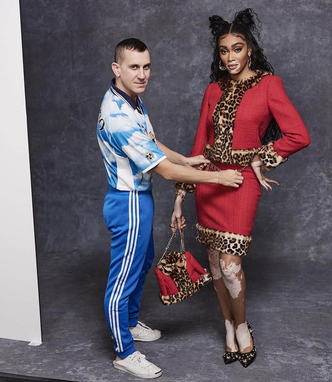 ジェレミー・スコットのインスタグラム：「WINNIE IS ONE OF MY MUSES, SHE INSPIRES ME AND I LOVE HOW SHE BRINGS MY DESIGNS TO LIFE ! CHECK HER OUT IN MY NEW @moschino PRE FALL COLLECTION SHOT BY @marcus_mam 💘 @winnieharlow  HAIR BY THE TALENTED @cesar4styles MAKE UP PERFECTION @adamburrell & 💅🏼 @nails_by_yoko」