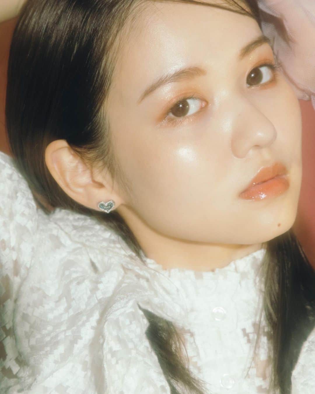 AYA YAGISHITAのインスタグラム：「@mel_cinna_official 💍 . . . ヴィジュアルスタイリングさせて頂きました💍キラキラ可愛い👸✨」