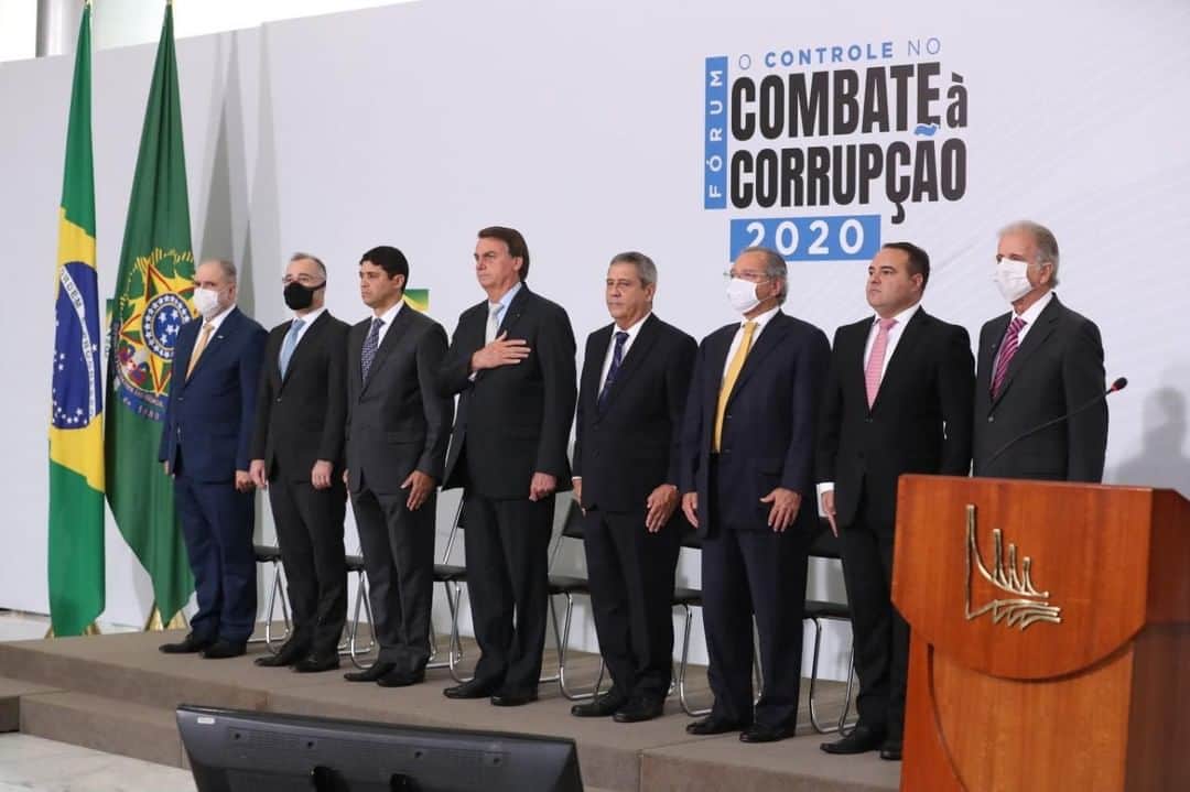 ジルマ・ルセフさんのインスタグラム写真 - (ジルマ・ルセフInstagram)「O Presidente Jair Bolsonaro participou, na manhã desta quarta-feira (9), da abertura do Fórum: O Controle no Combate à Corrupção 2020.  Fotos: Marcos Corrêa/PR」12月10日 0時42分 - presidenciadobrasil