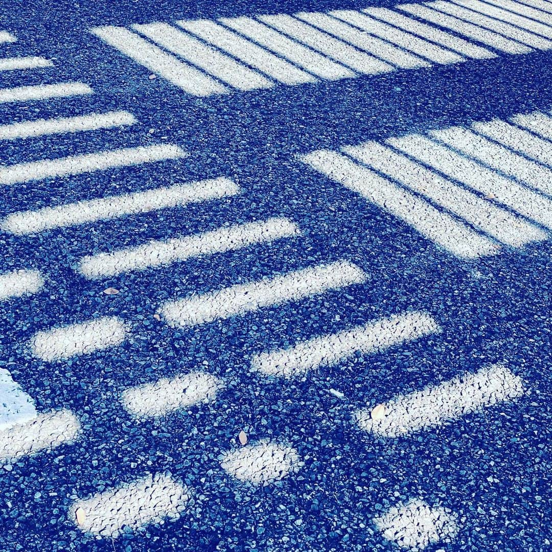 中野敬久さんのインスタグラム写真 - (中野敬久Instagram)「#light #shadow #pattern #lines #hope #nice」12月10日 1時41分 - hirohisanakano