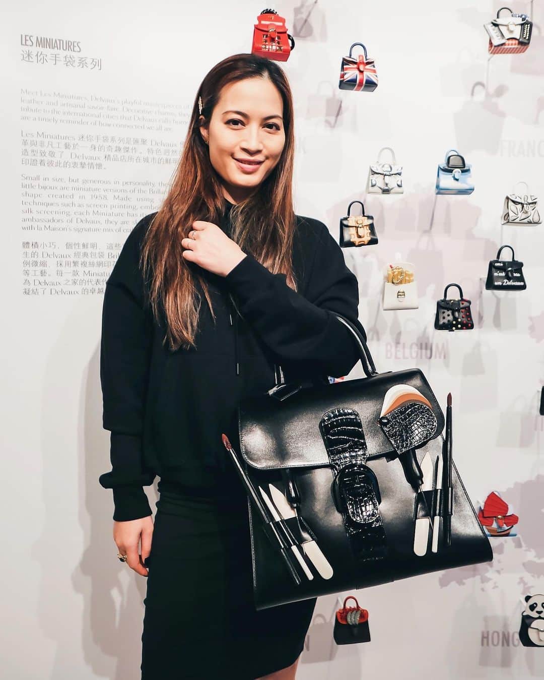 Ruby Kwanさんのインスタグラム写真 - (Ruby KwanInstagram)「@Delvaux #ThisIsNotAMuseum is now happening at @K11MUSEA. 🖤 Swipe to see some of the highlights. Which one is your favourite? 👜 #rougecloset  #Delvaux #Since1829 #FromtheKingdomofBelgium #DelvauxMuseum」12月10日 1時44分 - rougecloset