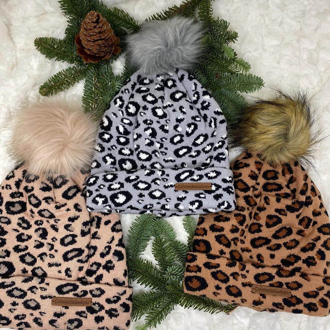 キャサリンマランドリーノさんのインスタグラム写真 - (キャサリンマランドリーノInstagram)「Day 2 of our 3 day holiday gift guide: Keep warm with style, in our animal printed winter hats! 🐆 • • • #catherinemalandrino #catherinebycatherinemalandrino  #holiday #christmas #giftguide #winter #hats #beanie #winterhat #warm #animalprint」12月10日 3時12分 - catherine_malandrino