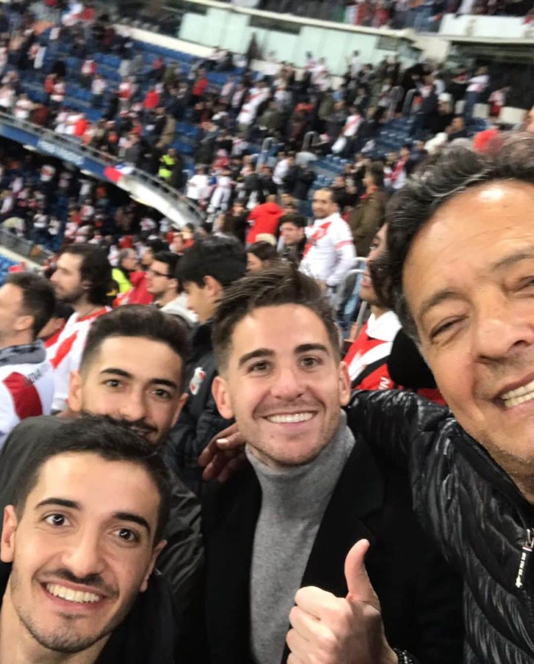 マヌエル・ランシニさんのインスタグラム写真 - (マヌエル・ランシニInstagram)「Gracias por tanta alegría ❤️❤️ 9/12  día inolvidable #elmasgrande #riverplate」12月10日 3時21分 - manulanzini