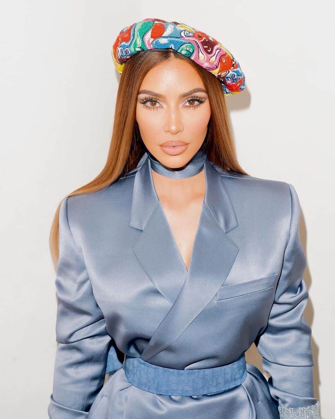 クリス・ジェンナーさんのインスタグラム写真 - (クリス・ジェンナーInstagram)「Kim looking stunning in the @dior Men virtual campaign for the Fall 2021 collection by @MrKimJones. #proudmama @kimkardashian 💓」12月10日 3時32分 - krisjenner