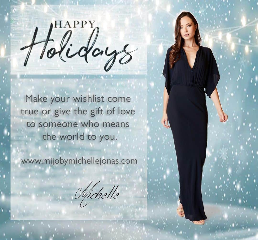 ミッシェルジョナスのインスタグラム：「Happy Holidays! 🙏🏼 Come in and shop for the holidays or visit our webpage and order now so we can get it to you on time. 🕎🎄🎅🏼⛄️www.mijobymichellejonas.com #michellejonasdesigns #michellejonastravelwear  • • • • #SupportSmallBusiness #Colors #BeachLiving #MadeInLA #poolside #resortwear #evolving #perspective #loveyourlife #summertimeclothes #beautyisintheeyeofthebeholder  #nobettertimethannow #popofcolor #instafashionistas #vacationwear #travelwear  #loveyourlook #fallinlovewiththeprocess #love #yourelovely #friends #besafeeveryone #tiedyedinLA #HandDyed #Inspiration」