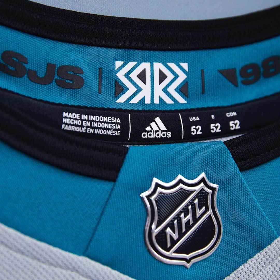 NHLさんのインスタグラム写真 - (NHLInstagram)「Can't wait to see Patrick Marleau in these 1998-inspired @SanJoseSharks jerseys. 🦈  Shop #ReverseRetro by @adidashockey now ➡️ Adidas.com/hockey & NHLShop.com」12月10日 4時00分 - nhl