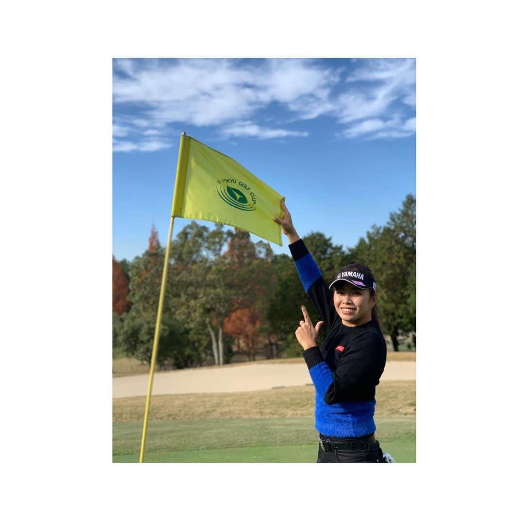 篠原まりあのインスタグラム：「__________** . 大分東急ゴルフクラブ様へご挨拶に 😊 . 今年も東急ハーベスト様の宿泊施設を 利用させていだき手厚くサポート していただきました . 大分東急ゴルフクラブでは 学生の頃から練習をさせていただいたり 地元の方と顔を合わせる場であり いつも温かく迎えてださります ☺️ .  皆様も是非 行ってみてください !!  #大分東急ゴルフクラブ  #東急グループ」