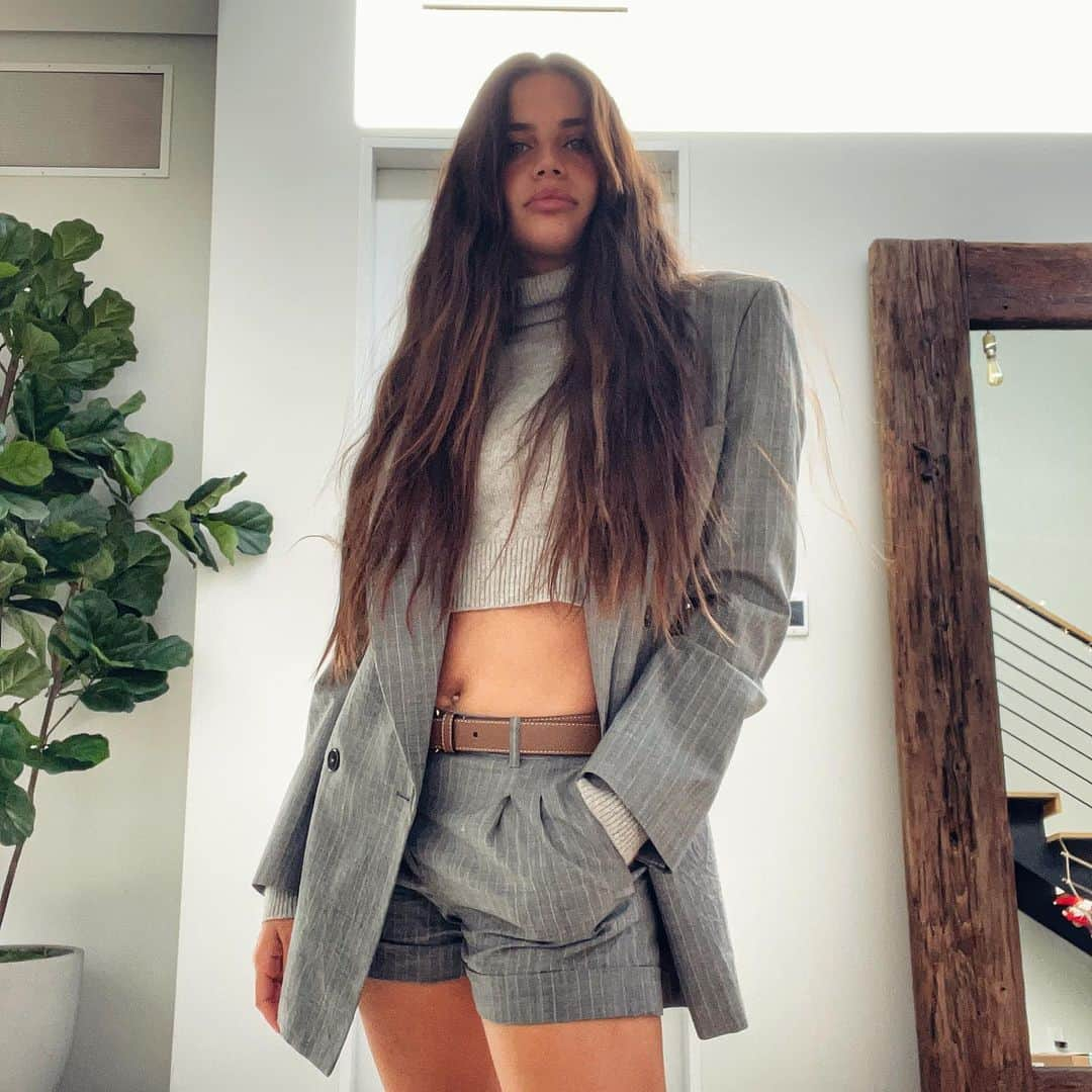 サラ・サンパイオさんのインスタグラム写真 - (サラ・サンパイオInstagram)「Loveee this outfit! 🤗」12月10日 16時27分 - sarasampaio