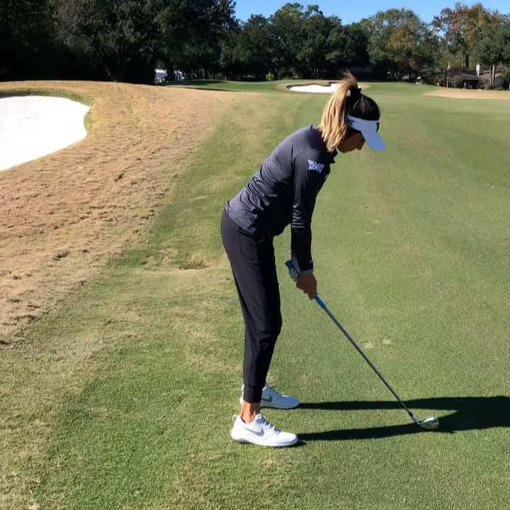 ジェリーナ・ピラーのインスタグラム：「Can’t wait for the first round of the @uswomensopen tomorrow! Prep all done! Times to get after it! 💪🏼」