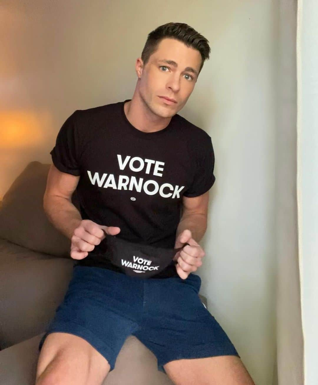 コルトン・ヘインズのインスタグラム：「The soul of our democracy is at stake. #VoteWarnock to save the Senate. Donate!  VoteWarnock.com @raphaelwarnock ❤️」