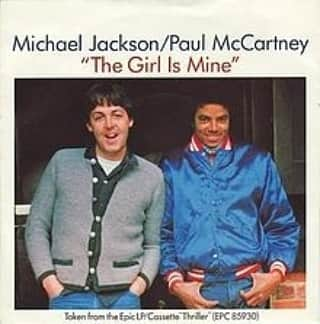 中村松江さんのインスタグラム写真 - (中村松江Instagram)「今日の一曲はMichael Jackson and Paul McCartneyで『The Girl Is Mine』です✨ アルバム「Thriller」に収録。 昨日に続いてポールとマイケルのデュエットです✨ 1982年、あの「スリラー」からの最初のシングルです✨ こちらの方が昨日の『セイ・セイ・セイ』より先になりますね😄 当時夢のデュエットが話題でしたが、MVが無かったのが残念でした😢 (№461) #歌舞伎　#中村松江 #michaeljackson #paulmccartney #thegirlismine #thriller」12月10日 7時49分 - matsue_nakamuraofficial