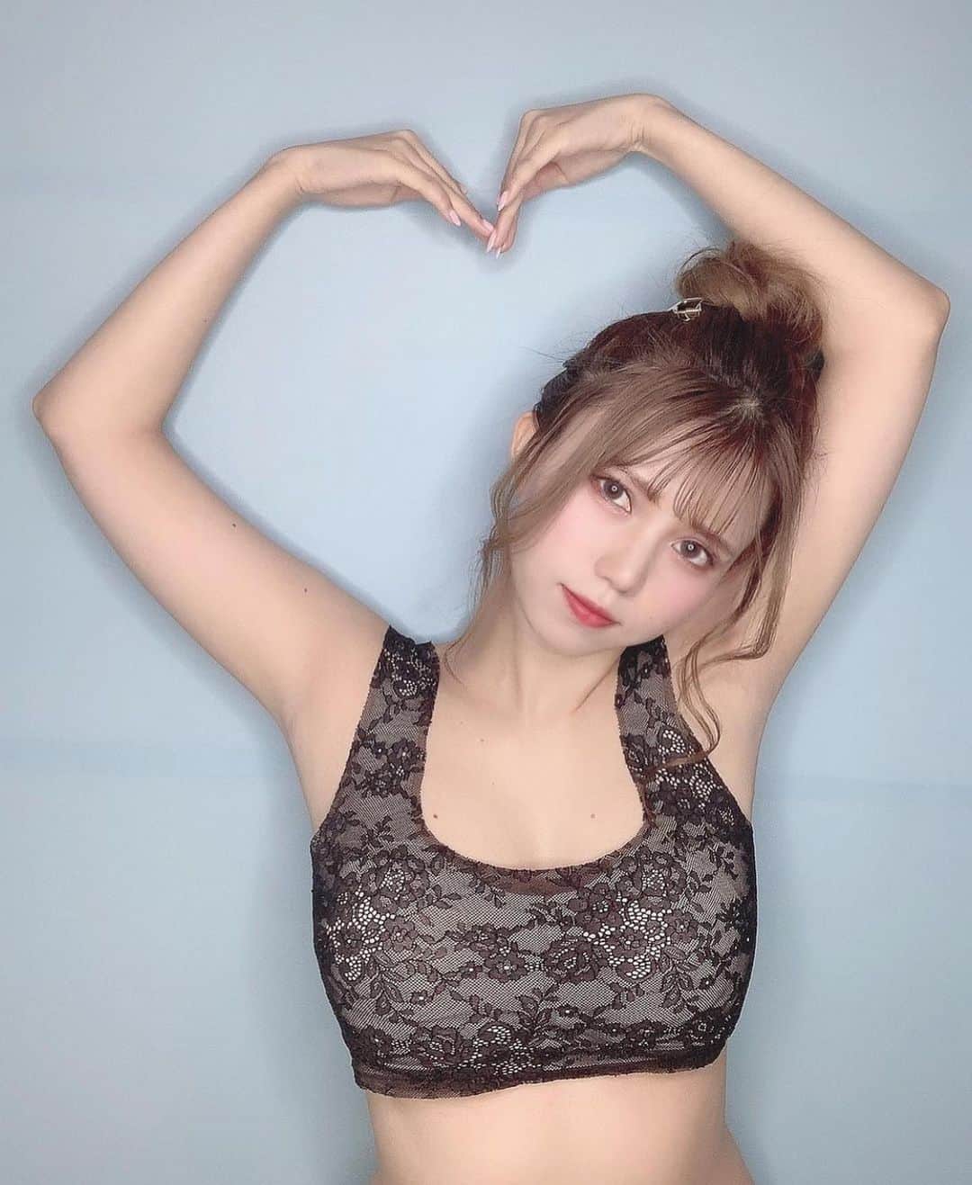美女JAPANのインスタグラム：「どうも美女JAPANです！✨ ＊ ＊ 今回ご紹介するのはこの方‼️ ＊ ＊ 横山あみさん！@ami_ykym1031 ＊ ＊ とっても綺麗！🙈💕 こんな綺麗な人滅多にいない！💕 ＊ ＊ 横山あみさんのアカウントには他にも素敵な投稿がたくさんあります！✨ ＊ ＊ 皆さんも是非チェックしてみてね🧸 ＊ ＊ 明日の投稿もお楽しみに！！ ＊ ちなみにあなたはどんな人がタイプですか？ コメントお待ちしております💕  ＊ ＊  #色気 #可愛い #綺麗 #かわいい #写真集 #モデル #美肌 #笑顔 #スタイル抜群 #可愛い #可愛すぎ #会いたい #天使 #美女 #美人 #美しい #清楚 #スタイル #色白 #スタイル抜群 #美脚 #素敵 #カワイイ #応援」