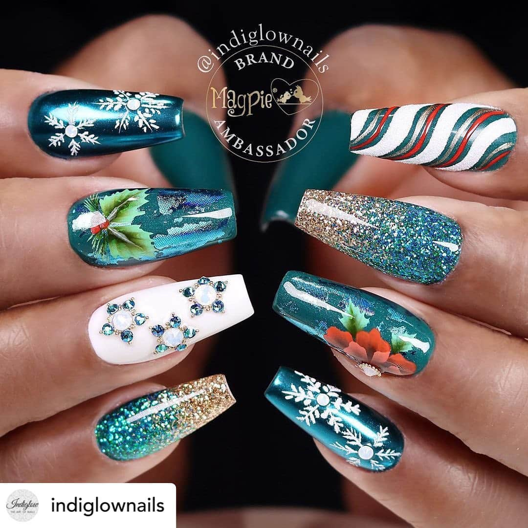 Nail Designsさんのインスタグラム写真 - (Nail DesignsInstagram)「Credit• @indiglownails 💙💚♥️ or 😖😖😖 _______________________________________ Using @magpie_beauty: ▪️ Magpie Gel Polish PLAIN JANE, COME ON EILEEN ▪️ Magpie Glitter MAY, GOLDIE, BLOSSOM ▪️ Magpie Chrome NOELLE ▪️ Magpie Paint Gel WHITE, RED, CHAMPAGNE ▪️ Magpie Foil CLAIRA-BELLE _______________________________________ #nails #nailsonfleek #nailsofinstagram #instanails #nailswag #nailstagram #naildesign #nailsoftheday #nailporn  #gelnailsdesign #gel #manicure #gelnails #nailitdaily #nailartaddict #nailartclub #perfectnails #nails2inspire #nail #magpie_beauty #magpiebeauty #magpieglitter #everythingmagpie #nailart #christmasnails #xmasnails #winternails #swarovskinails #chromenails #glitternails」12月10日 9時10分 - nailartfeature