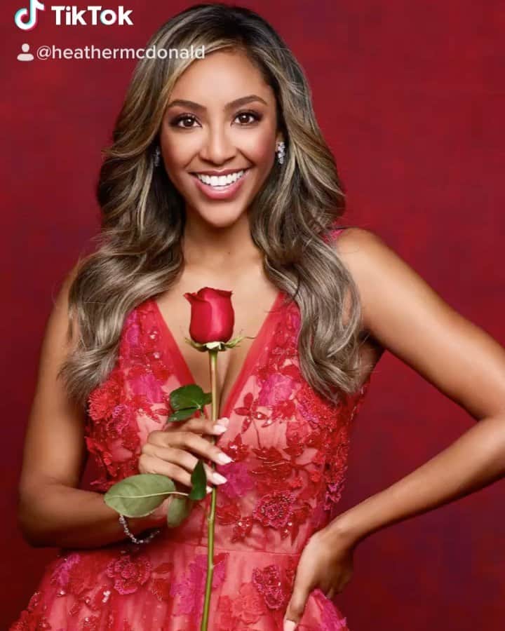 ヘザー・マクドナルドのインスタグラム：「Tayshia is the best actress we have ever seen on #TheBachelorette 🌹 I see a hosting job in her future.  I discuss this, #oliviajade on #redtabletalk , the weirdness of lie-detector tests, and more! Plus, a super juicy interview with a daughter of a Persian mobster, @jammalibu   GET READY! episode up at midnight!」