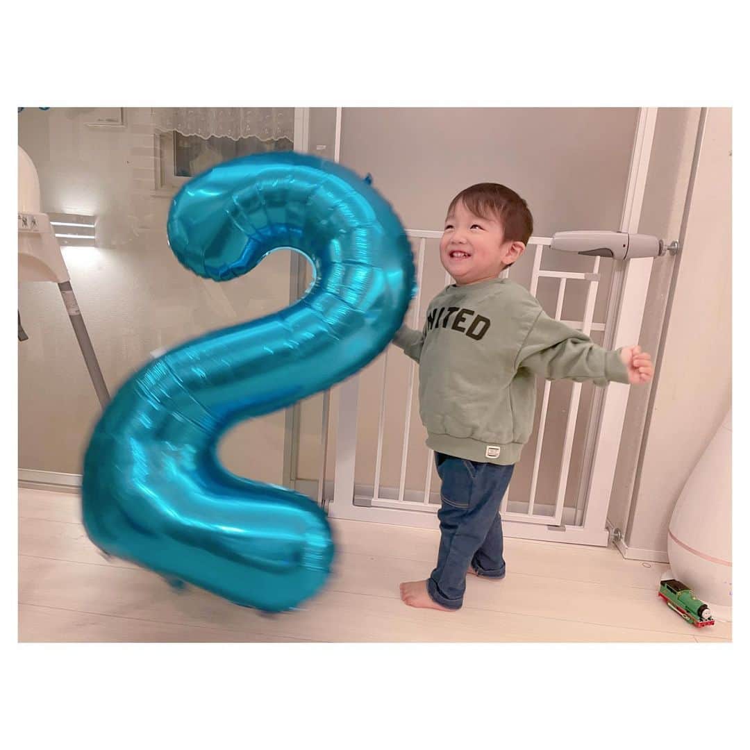 辻希美さんのインスタグラム写真 - (辻希美Instagram)「昨日２歳の「２」が破られちゃう前に幸空と２の撮影😆💕笑。  #幸空 #２歳 #😆💕」12月10日 9時33分 - tsujinozomi_official