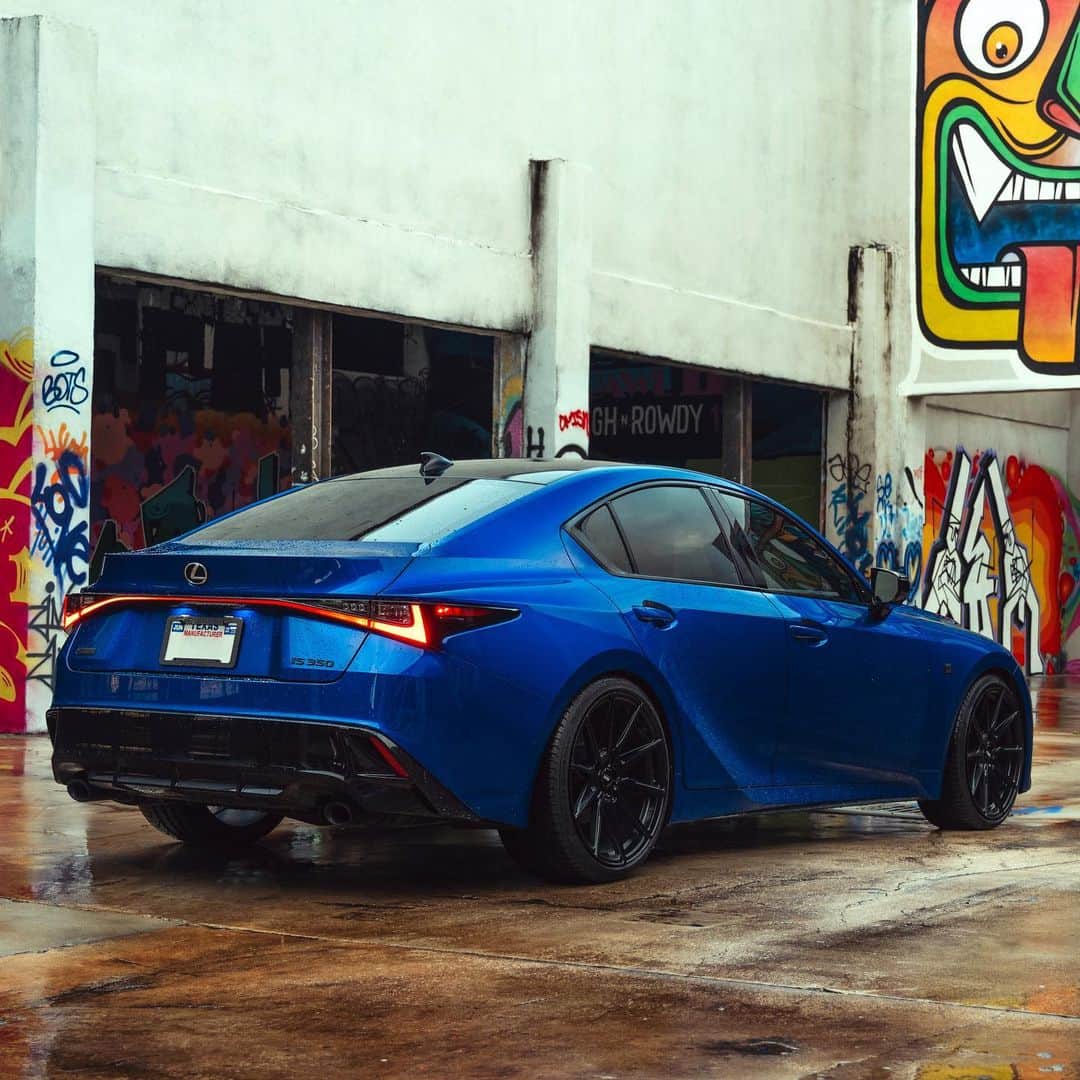 Lexus USAさんのインスタグラム写真 - (Lexus USAInstagram)「The cure for the common custom. What are your thoughts on this 2021 #LexusIS F SPORT, courtesy of @mike_forsythe?   Location: @manawynwood  Photos: @954mm  Build: @adv1, @buckheadimports, @rsrusa」12月10日 9時45分 - lexususa