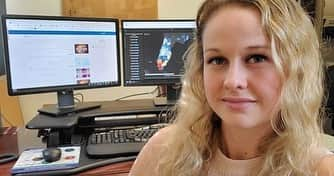 ガブリエル・ユニオンさんのインスタグラム写真 - (ガブリエル・ユニオンInstagram)「Today’s #WCW goes out to data scientist Rebekah Jones. Jones was a former state coronavirus data scientist for the Florida Department of Health who was widely praised for her important + tireless work in creating and running the state’s COVID 19 dashboard. In May she was  terminated from her role, in what she argued was retaliation for her refusal to fudge the numbers and minimize the scale of the outbreak in order to make it appear Florida was closer to meeting its reopening targets than it actually was. To fight back, she launched her own dashboard of Florida coronavirus data that she bills as a more transparent and independent alternative to the state’s tracker. Flashward to this week, Florida police raided her home  in a now-viral video Jones posted on Twitter. In the tweet where she shared the video, Jones also claimed that the officers, who were “serving a warrant on my computer after [Department of Health] filed a complaint” pointed the gun in her face, took all her hardware, including “evidence of corruption at the state level.” Thank you for fighting for justice and for putting honesty and integrity above all. Let us lift her up in the light of goodness and hold her there.」12月10日 11時29分 - gabunion