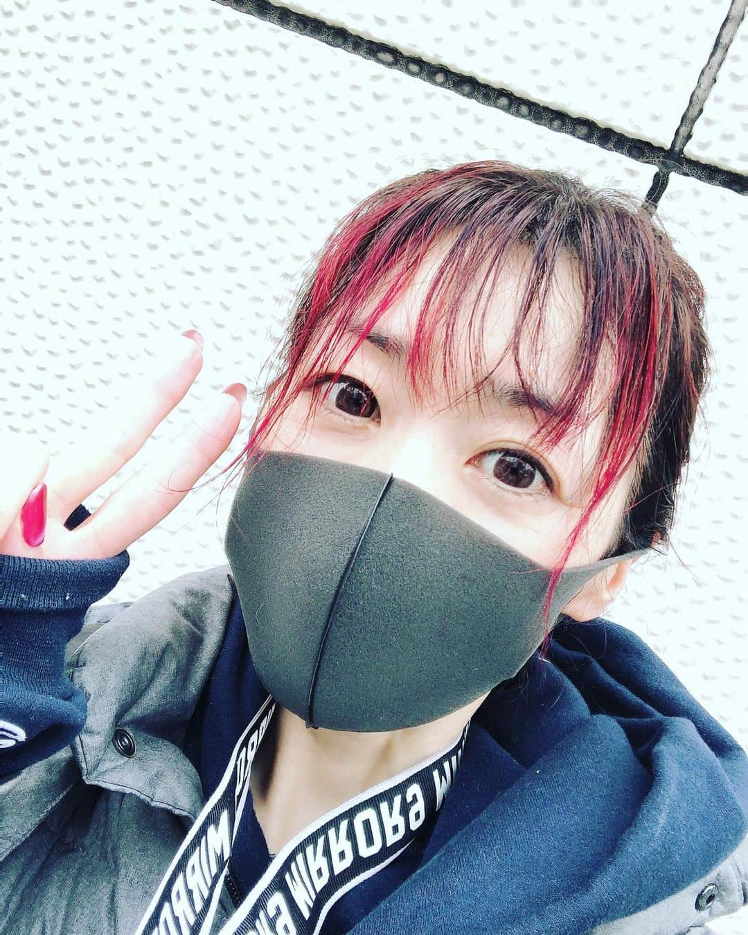 西尾夕紀さんのインスタグラム写真 - (西尾夕紀Instagram)「ひさびさ滝汗かいてきたぁー♡  studioの中もマスク着用…😅  でも…。 カラダ軽くなるっ🧘‍♀️ #LAVA #滝汗 #ホットヨガ #快適ライフ」12月10日 12時01分 - yuki_nishio_