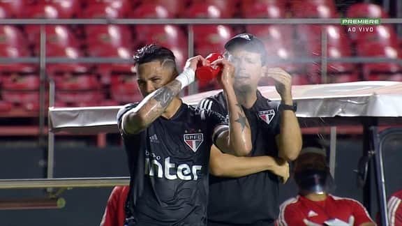 São Paulo FCさんのインスタグラム写真 - (São Paulo FCInstagram)「Meta de relacionamento.  #VamosSãoPaulo 🇾🇪」12月10日 12時30分 - saopaulofc