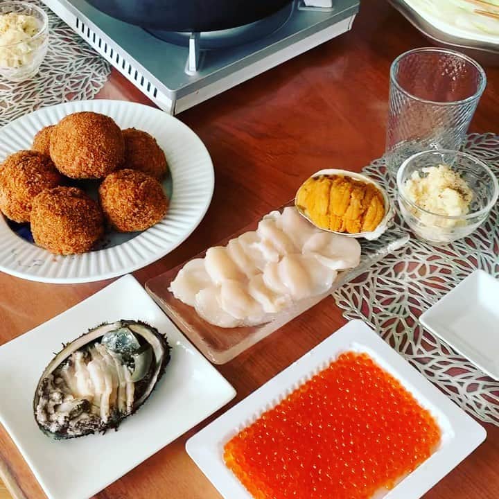 のインスタグラム：「豪華ランチ 二日酔い 荻窪なごみの湯　メンテナンス休日！ アロンヤキモチ凄いわ！」