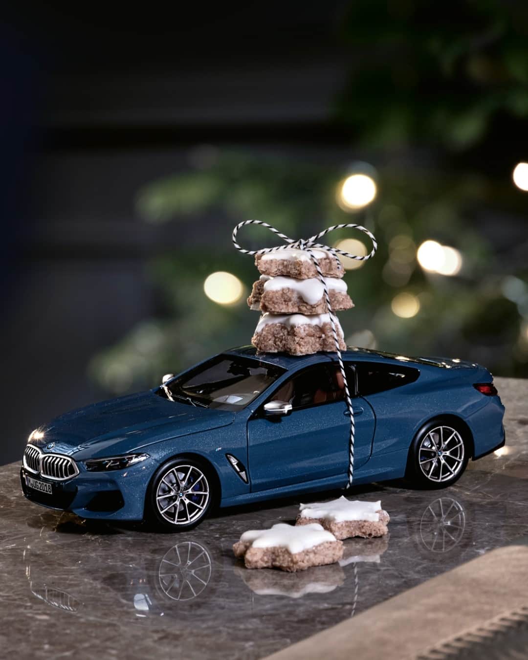 BMWのインスタグラム：「Cookie Monster loves it … The BMW 8 Series Coupé Miniature. #THE8 #BMW #8series #Cookies #xmas #Christmas」