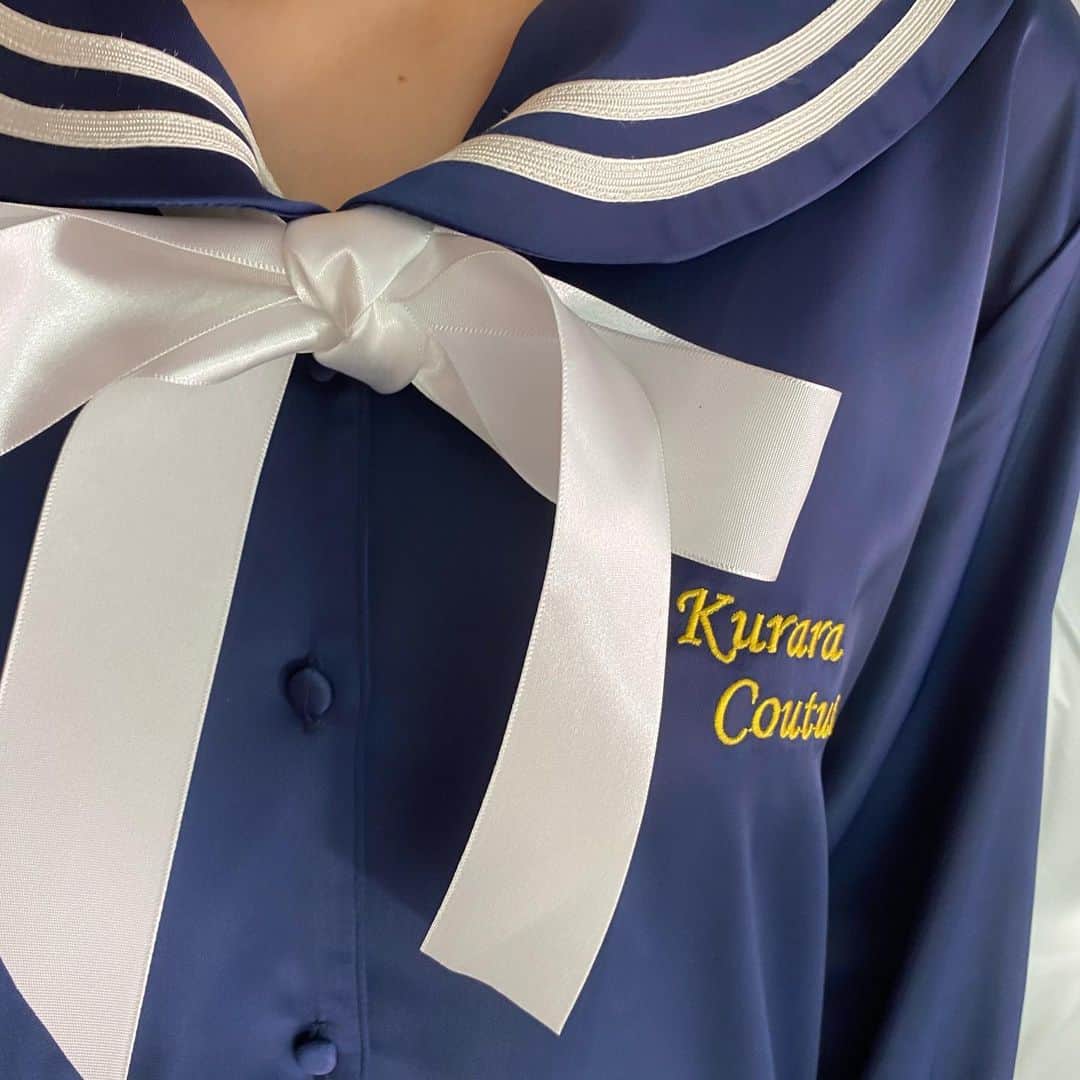 双木昭夫のインスタグラム：「「namaiki school」シリーズのルームウェアはネイビーも有ります💖 サテン布のセーラー服です  プロフィールからサイトに行けます #セーラー服 #ルームウェア#kurarasystemcouture」